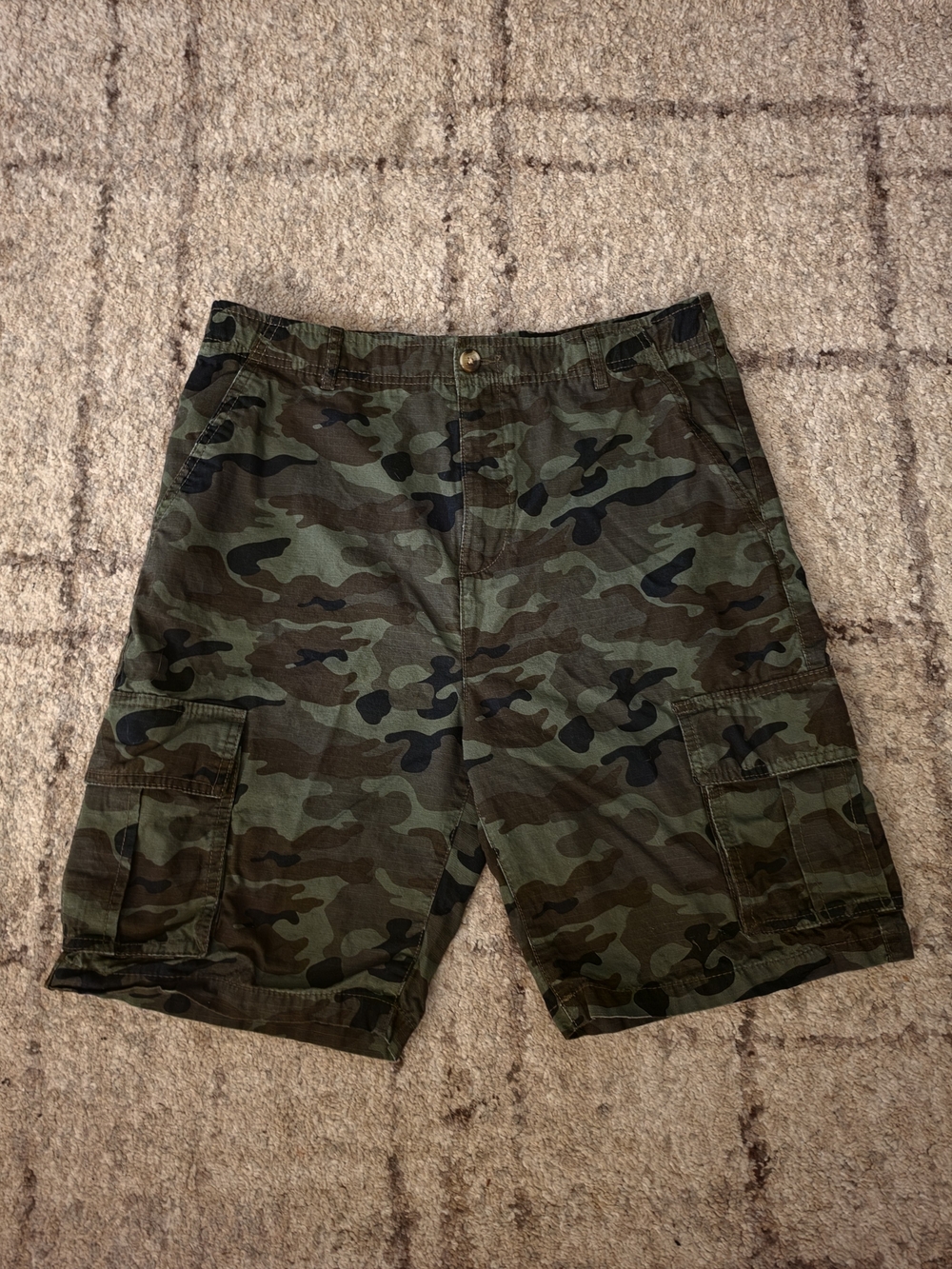 Old Navy Camo Cargo Shorts - Green Camouflage